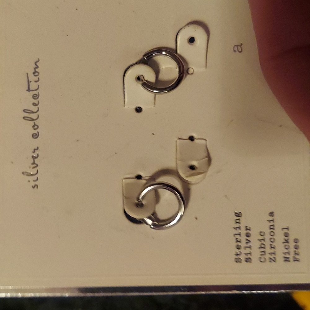 Nwt.! .925 silver thick hoop earrings.